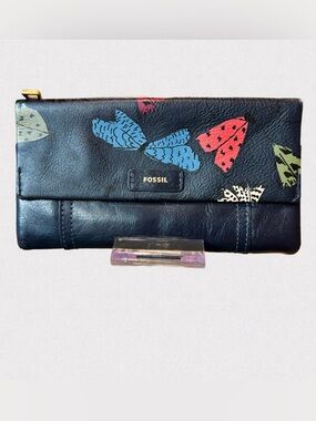 Fossil Ellis Multifunction Wallet Navy Butterfly Print Leather Trifold Clutch
